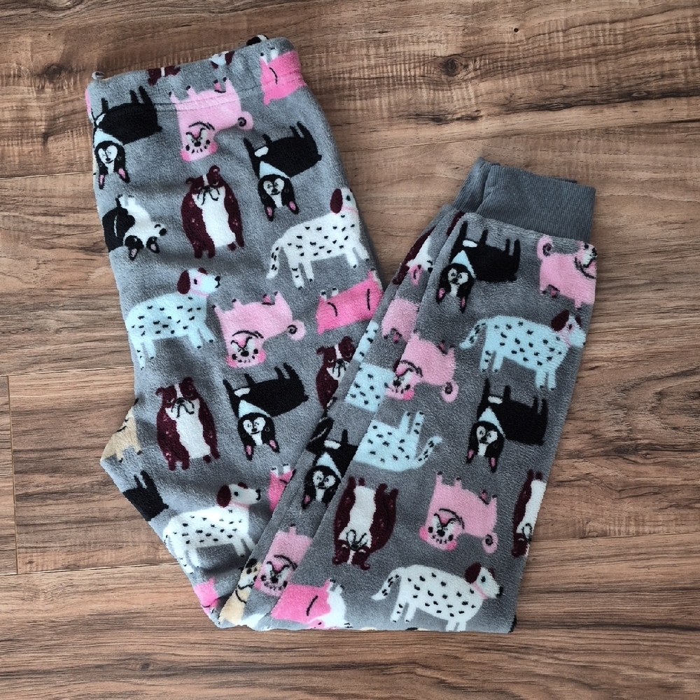 💙 SUPER CUTE Dog Printed Cozy Or Pajama Pants!